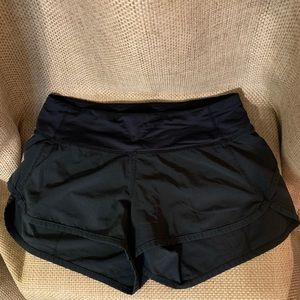 Lululemon Athletica Speed Shorts Size 2